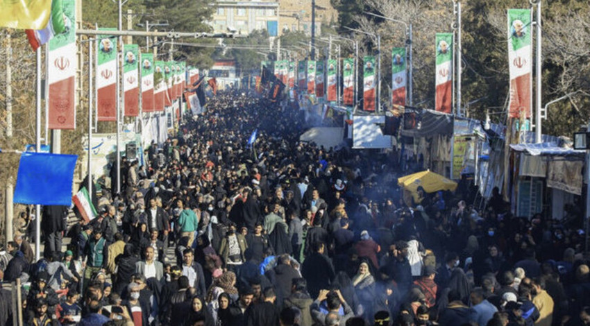 Tahran’da Kirman’daki terör saldırıları protesto edildi