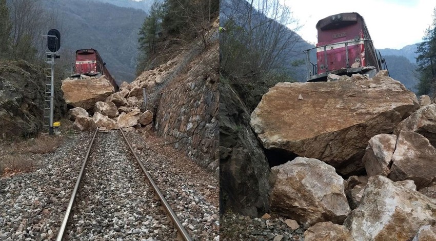 Karabük'te yaşanan heyelanda demiryolu kayalarla kaplandı! Seyir halindeki yük treni raydan çıktı