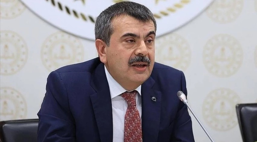 Milli Eğitim Bakanı Yusuf Tekin, mahalle muhtarları ile kahvaltıda araya geldi