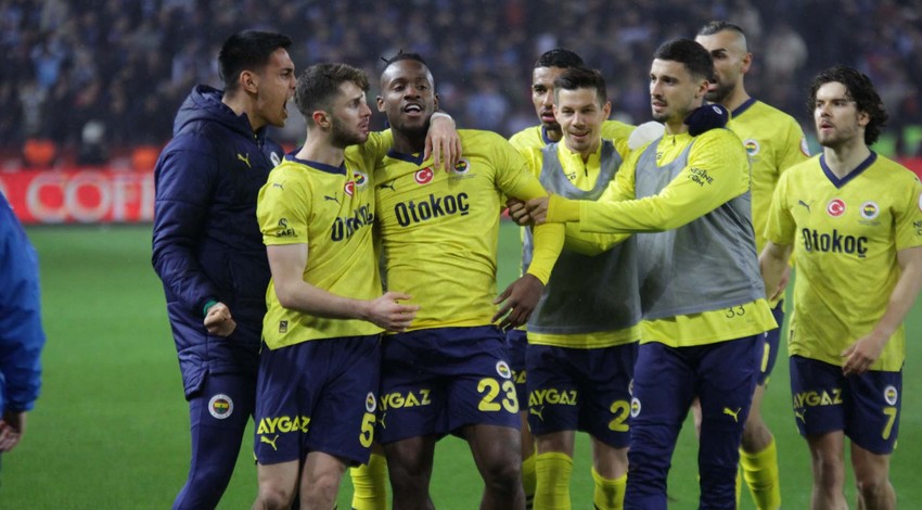 Fenerbahçe, Trabzonspor’u deplasmanda yendi! Seriyi 19 maça çıkardı