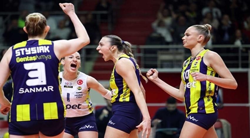Fenerbahçe Opet, sezonu lider kapattı, Eczacıbaşı'nı 3-2 yendi