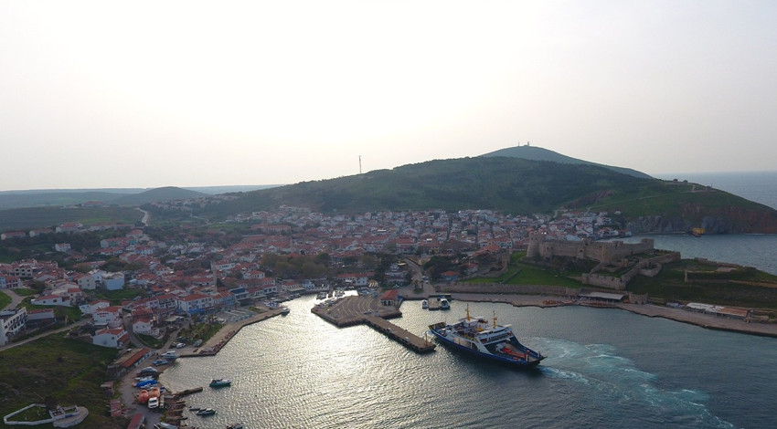 Bozcaada’ya gidenler dikkat! Bayramda o araçların geçişleri yasaklandı