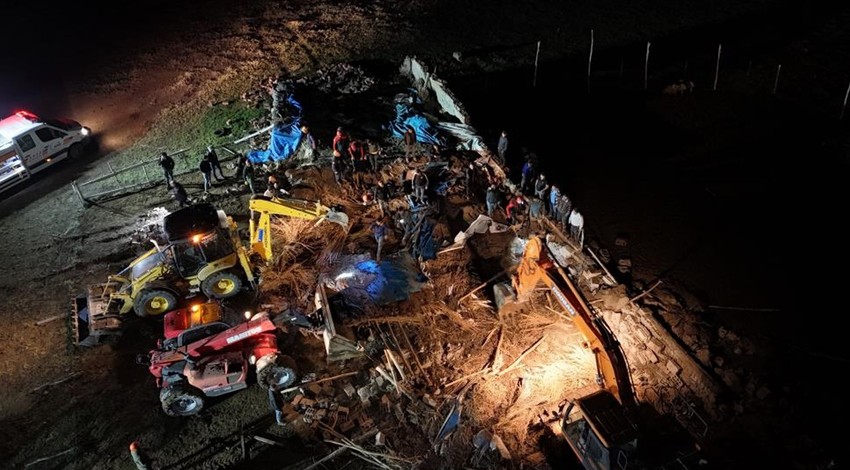 Aksaray’da korkunç olay! Yüzlerce can göçük altında kaldı! Bölgede kurtarma çalışması başlatıldı