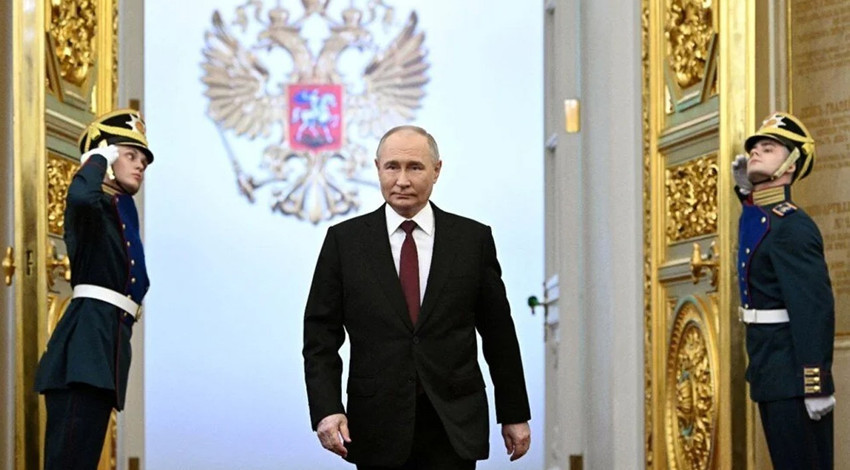 Putin'in 5. dönemi başladı