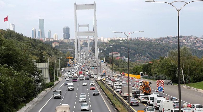 KGM duyurdu: Otoyol ve köprü geçiş ücretlerine zam geldi! İşte yeni fiyatlar