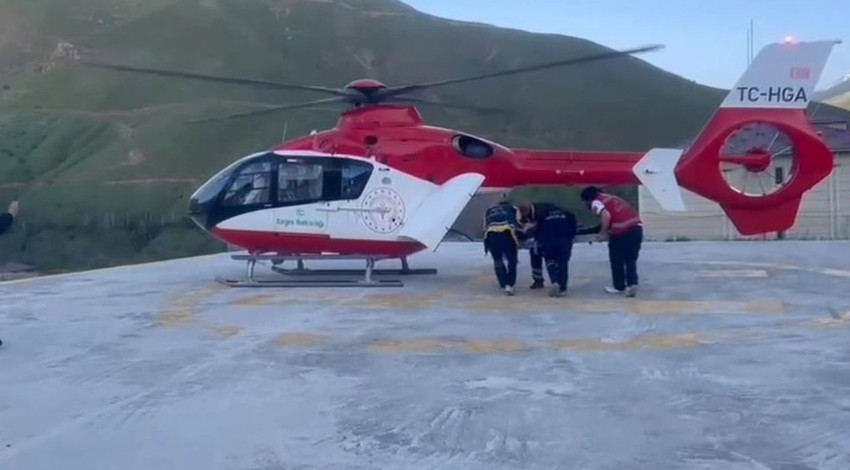 Ambulans helikopter doğumdan sonra rahatsızlanan kadın için havalandı
