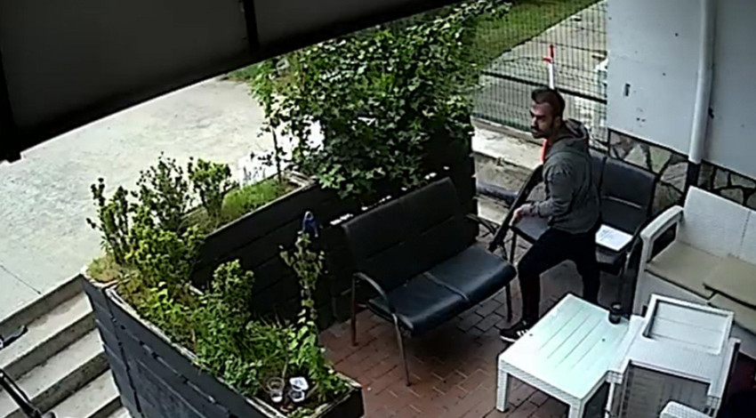Eski sevgilisini öldürmeye gitti! Yan dükkanın önünde adamı öldürdü!