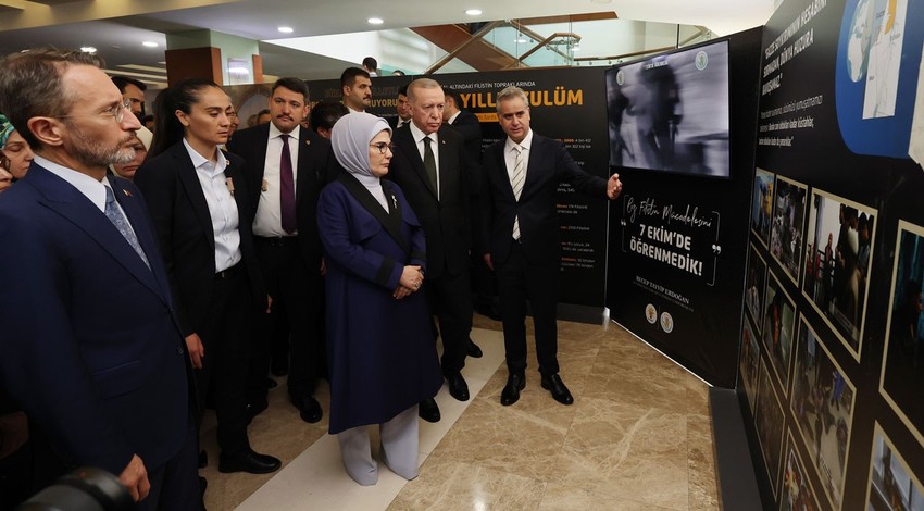 Cumhurbaşkanı Recep Tayyip Erdoğan, Kızılcahamam Kampı'nda “Filistin” sergisini gezdi