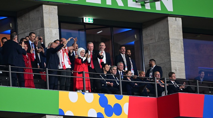 Cumhurbaşkanı Erdoğan'ın gol sevinci! Samet Akaydin attı tribünler coştu