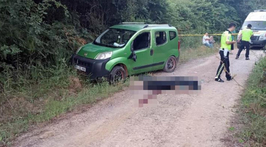 Sakarya'da takla atan aracının altında kalan sürücü hayatını kaybetti!