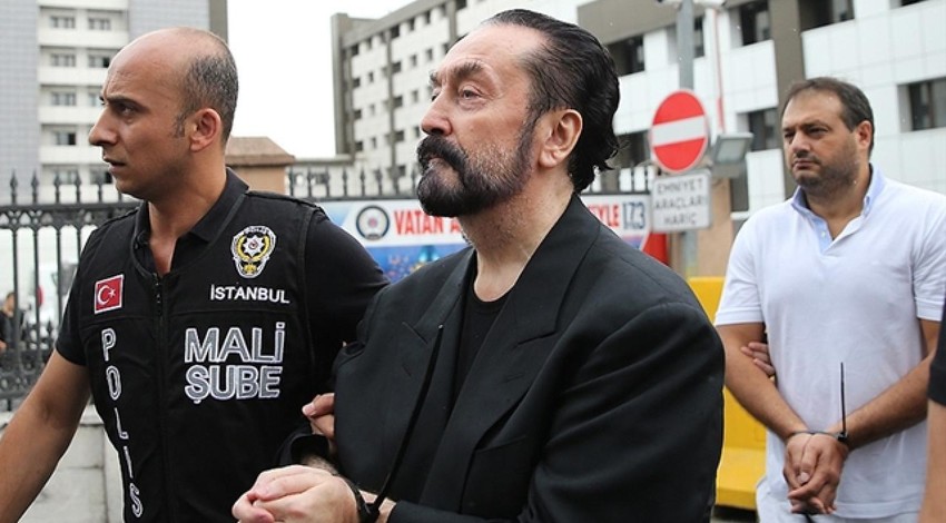 Adnan Oktar'dan ilginç talep: Hakimliğe başvurdu, 5 hesabın kapatılmasını istedi