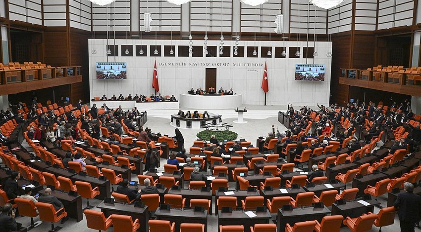 TBMM'ye ziyaretçi yasağı geldi