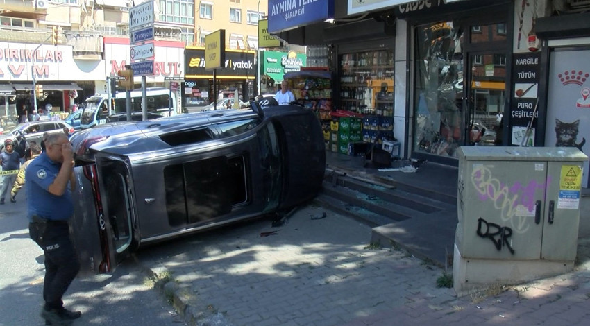 Maltepe’de facia gibi kaza! Kontrolünü kaybeden cip dükkana çarpıp yan yattı: Çok sayıda yaralı