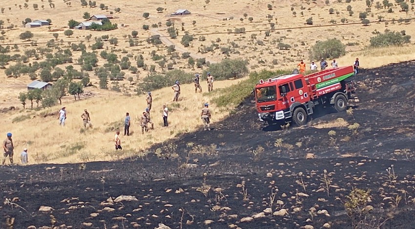 Elazığ'da otluk alanda korkutan yangın! Yangınla ilgili inceleme başlatıldı