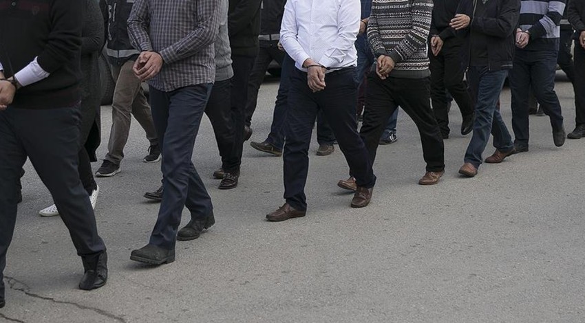 Hakkında arama kararı olan yüzlerce kişi yakalandı