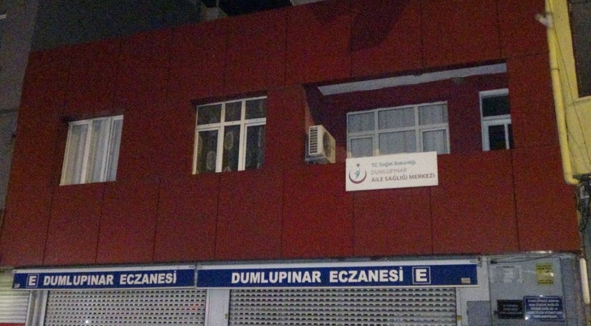 Adana'da sağlık çalışanına şiddet! Elektrikli çaydanlıkla saldırıp, ağır yaraladı