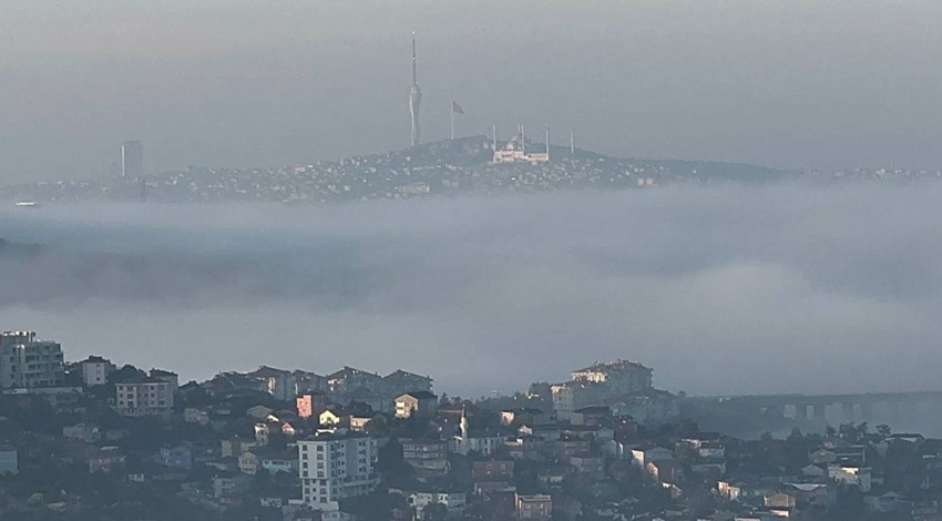 Mega kent İstanbul güne yoğun sisle uyandı