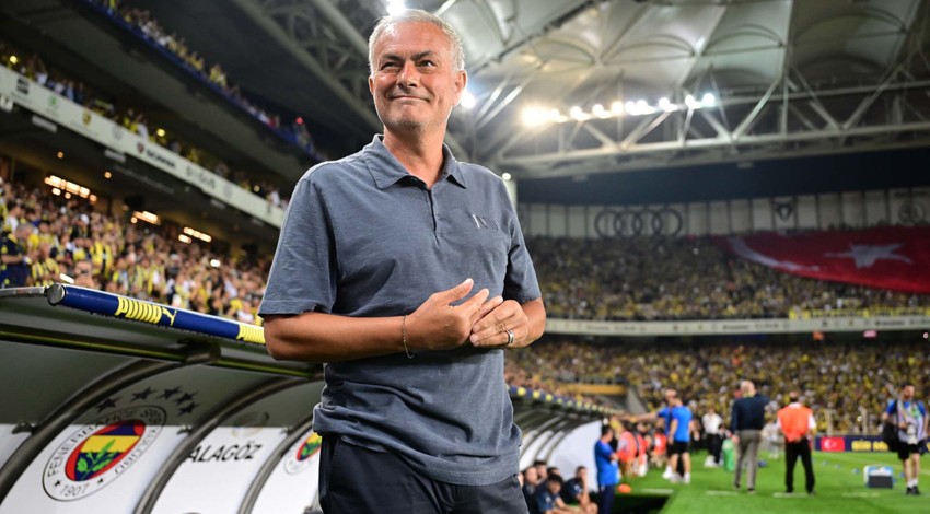 Fenerbahçe’den transfer kararı! Mourinho kriterleri verdi! Resmi olarak arayış başladı