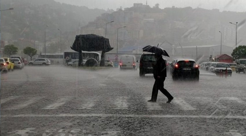 Meteoroloji'den bir çok için sağanak uyarısı geldi! Hava sıcaklığı mevsim normallerinin üstünde seyredecek