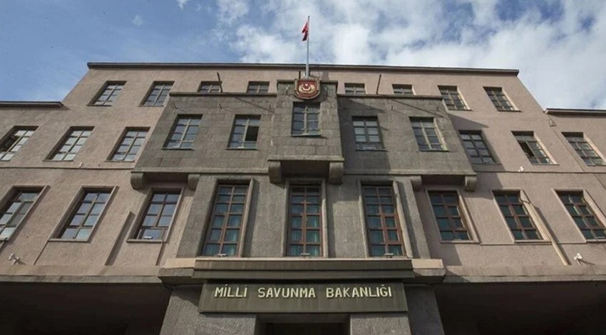 MSB: Pençe-Kilit Operasyonu bölgesinde 4 PKK'lı terörist etkisiz hale getirildi!