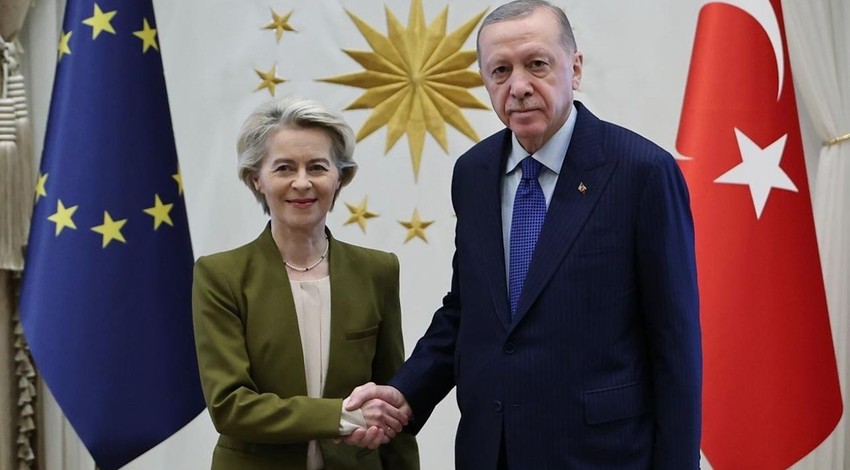 Cumhurbaşkanı Erdoğan, AB Komisyonu Başkanı von der Leyen'le bir araya geldi