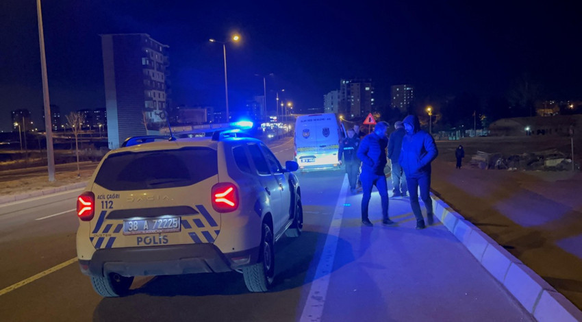 Kayseri'de kamyonetin çarptığı kadın öldü