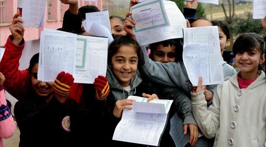 Bakan Tekin yeni uygulamayı duyurdu: İlkokulda karne dönemi sona eriyor!