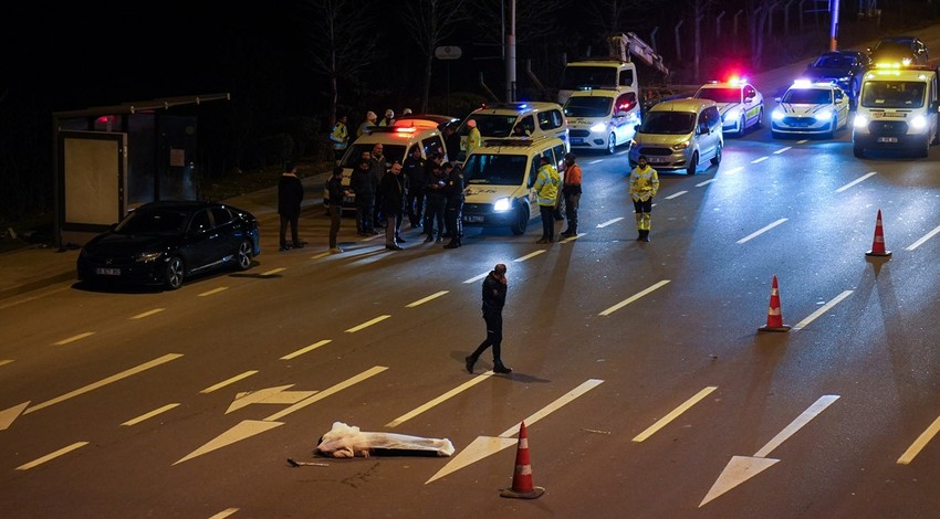 Ankara'da feci ölüm! Seyir halindeki araçtan atlayan genç kız hayatını kaybetti