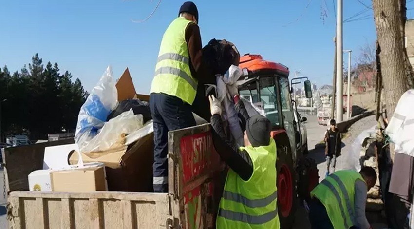 Siirt’te kötü koku paniği! Ekipler eve girince şoke oldu