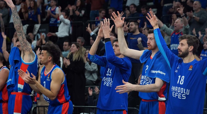 EuroLeague’de zorlu deplasman! Anadolu Efes, Panathinaikos AKTOR'a konuk olacak