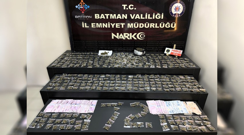 Batman'da uyuşturucu operasyonu! 460 paket uyuşturucu ele geçirildi: 1 tutuklama