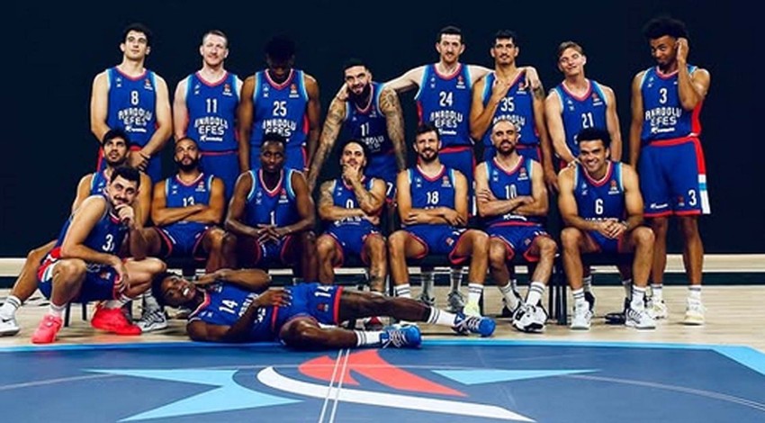 Anadolu Efes ayrılığı duyurdu! Sözleşmesi ailevi nedenlerden dolayı feshedildi