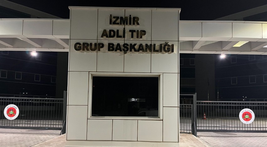 İzmir’de tüyler ürperten ölüm! Yaşlı kadının evi mezarına dönüştü!