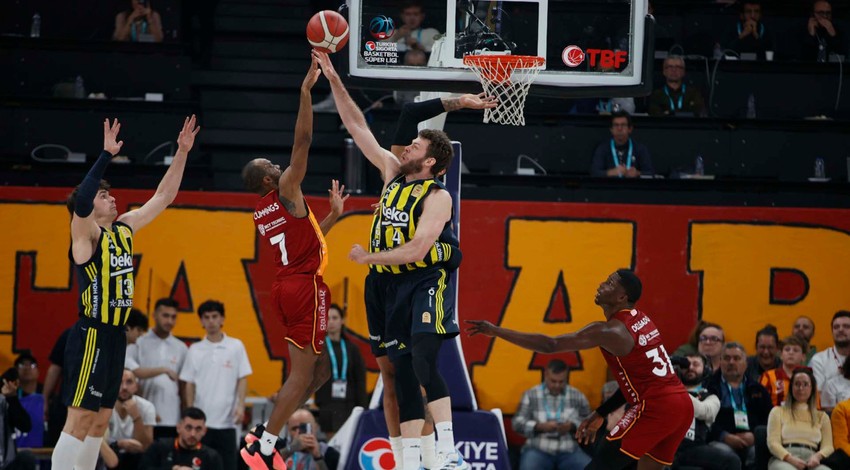 Basketbolda Dörtlü Final heyecanı! Derbide Fenerbahçe Beko- Galatasaray karşılaşacak