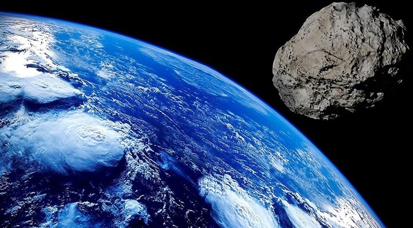 NASA duyurdu: Dev asteroit Dünya'ya doğru yaklaşıyor!