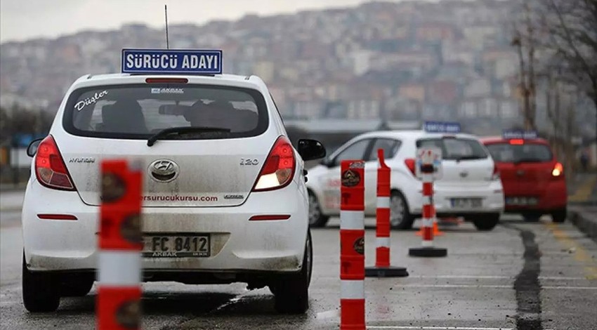 Vali Gül duyurdu: İstanbul'da sınav ve kurslarla ilgili yeni karar!