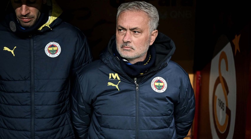 İlk hamle ondan geldi! Dünyaca ünlü futbolcudan Jose Mourinho paylaşımı!