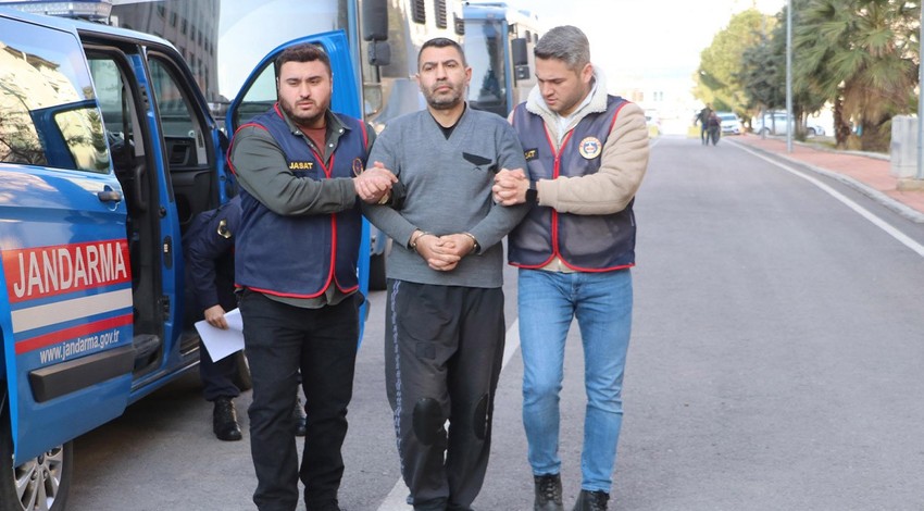 Kendisini MİT'çi olarak tanıtan dolandırıcı tutuklandı!