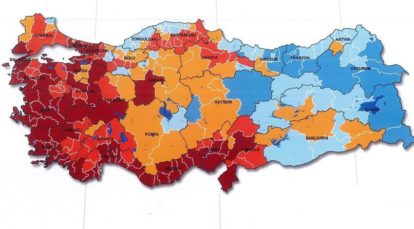 Marmara'ya 2'si için yüzde 100.01 uyarısı... 2'si arasında sadece saatler farkla bambaşka bir durum yaşanacak. Gündüz evden çıkarken sakın bunu yapmayın