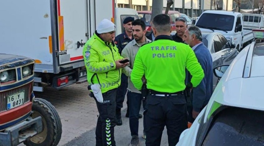 Sokak ortasında dehşet veren olay! Barışmak istediği eşini silahla kovaladı