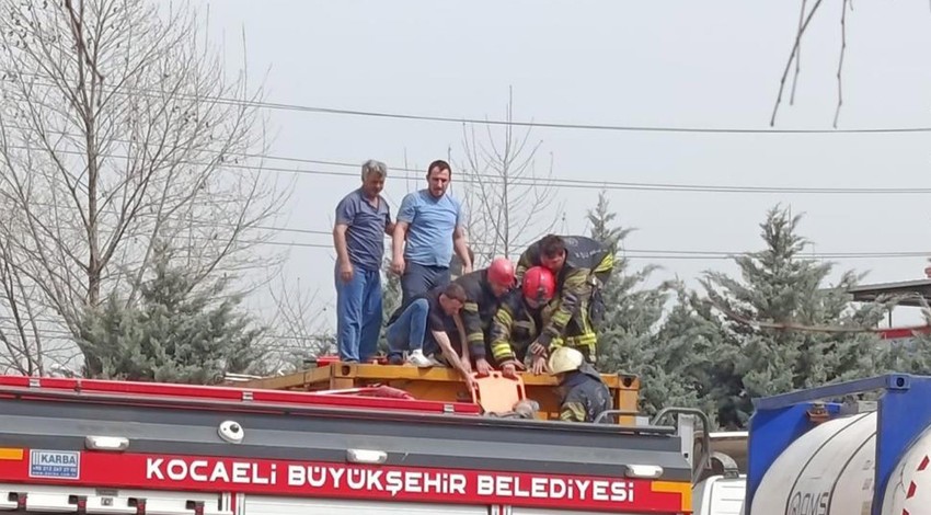 Temizlik yaparken kimyasal tankerinin içine düştü: 1 ağır yaralı!