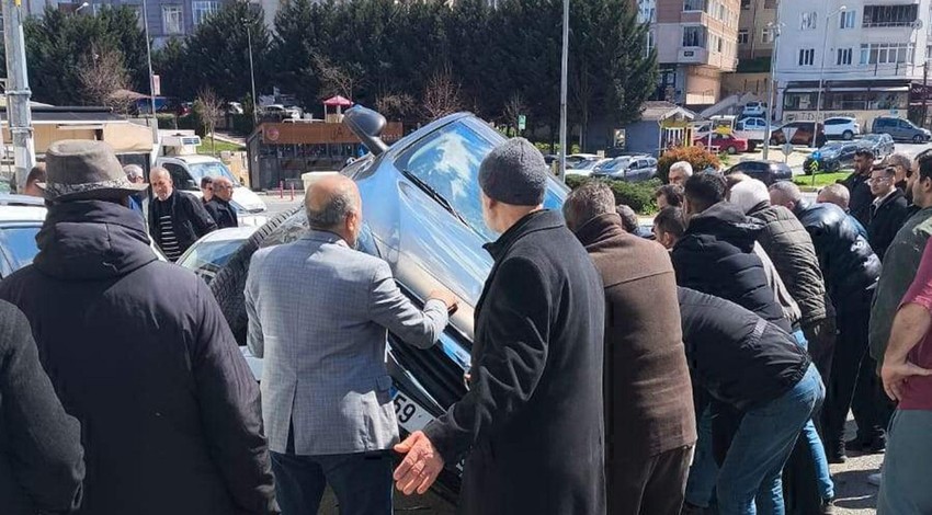 Tekirdağ'da zincirleme kaza! 3 araca çarpıp yan yattı: O anlar kamerada