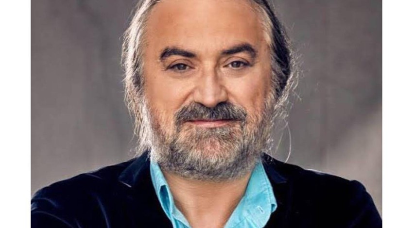 Ünlü sanatçı Volkan Konak'tan acı haber! Sahnede fenalaşarak hayatını kaybetti
