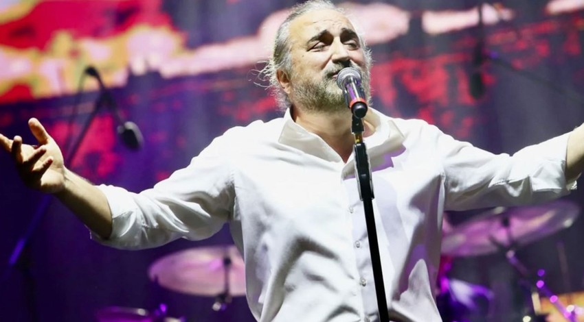 Volkan Konak'ın yıllar önceki sözleri tüyleri diken diken etti! "Baba tarafına uysak 58’de öldük"