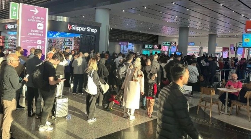 İstanbul Havalimanı'nda bayram tatili dönüş yoğunluğu yaşanıyor!