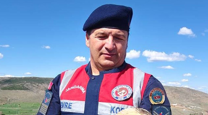 Yozgat’ta jandarma ekipleri devriye gezdiği sırada buldu. Yanına yaklaşınca ne olduğunu anladılar