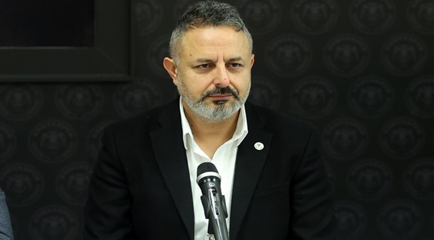 Konyaspor Başkanı Korkmaz'dan "transfer yasağı" açıklaması! Taraftarların gönlüne su serpti