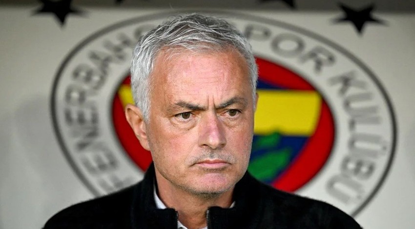 Jose Mourinho'yu küplere bindiren soru: "Neden aynı şeyi soruyorsun?"