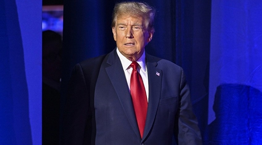 Donald Trump'tan dikkat çeken sözler: "Hem ülkeyi hem dünyayı yönetiyorum"