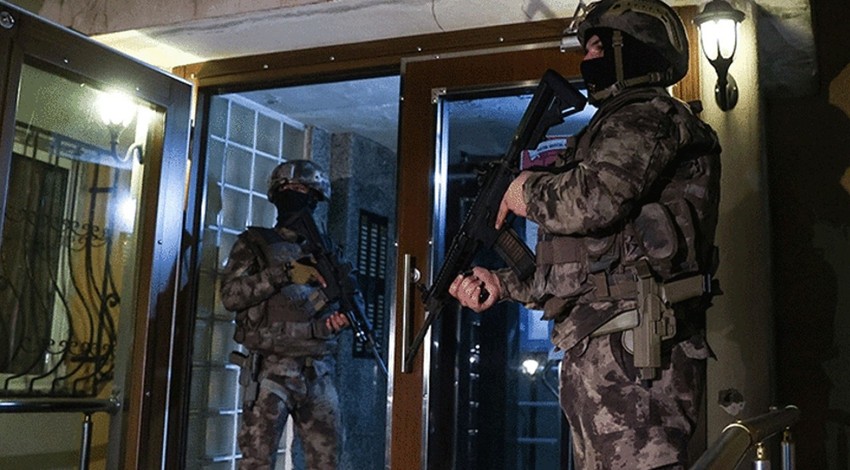 İstanbul'da 1 Mayıs öncesi operasyon! Çok sayıda gözaltı var!